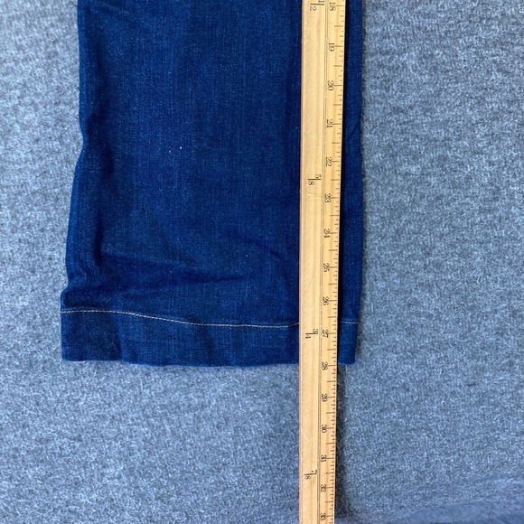 Classic Blue Women's Jeans - Picture 5 of 10